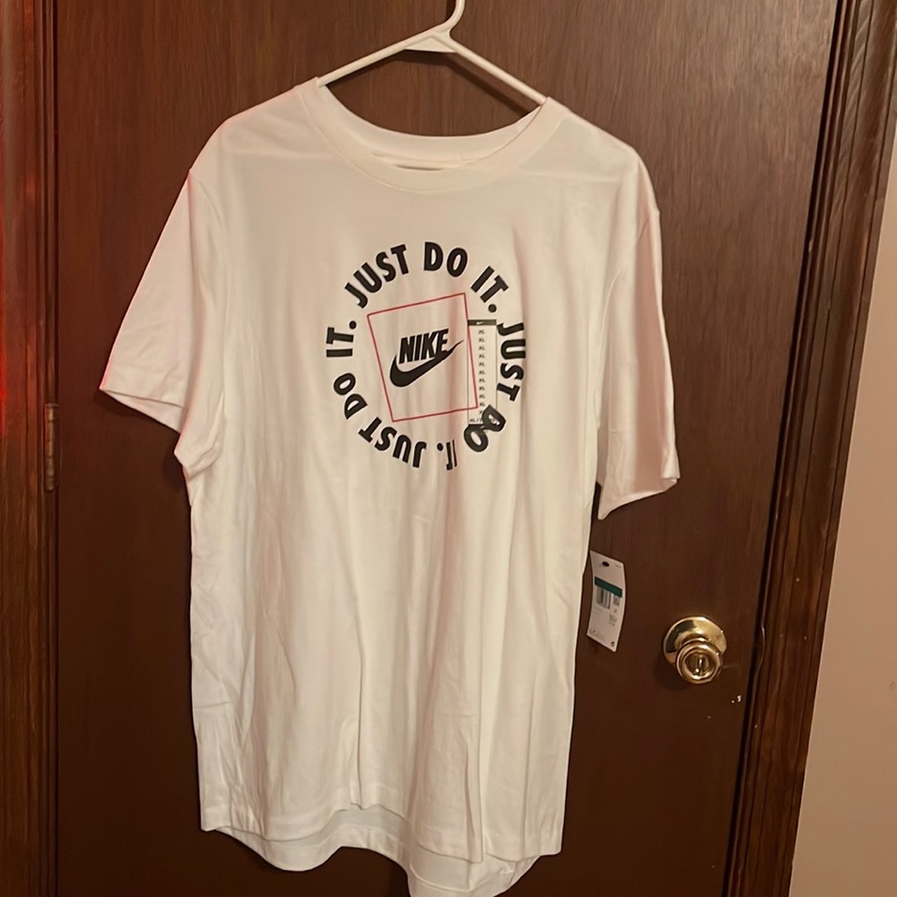 XL Nike t- shirt